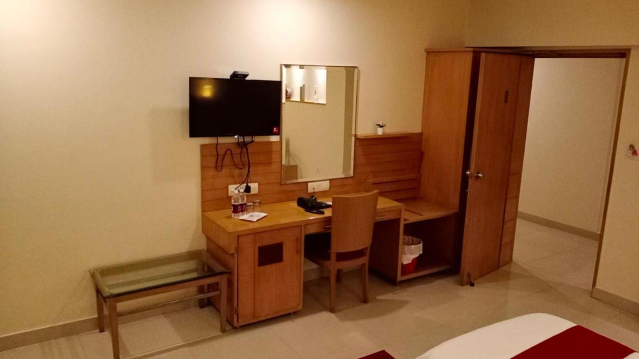 היידראבד Fabhotel A&M - Nr Lv Prasad Institute, Banjara Hills מראה חיצוני תמונה