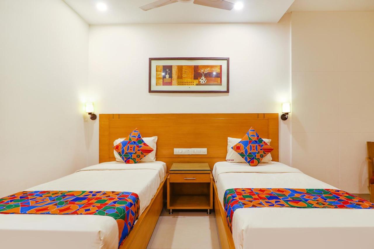 היידראבד Fabhotel A&M - Nr Lv Prasad Institute, Banjara Hills מראה חיצוני תמונה